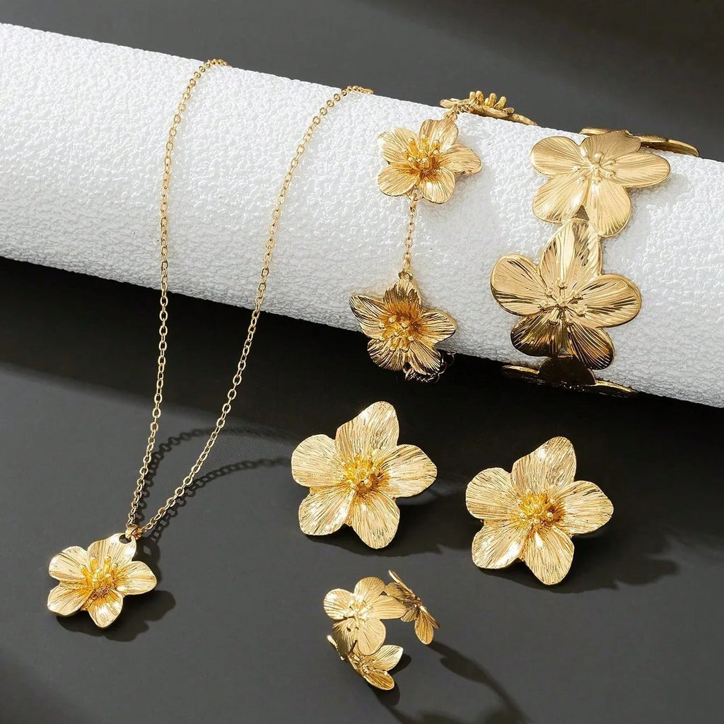 Elegant Five-Petal Flower Necklaces Bracelet Earrings Set For Women Vintage Simple Geometric Texture Floral Wedding Jewelry Gift