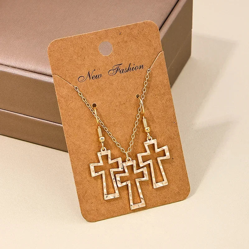 4 PCS Irregular Pearls Jewelry Set Korean Pearl Pendant Choker Stud Earring Rings for Women Classic Bracelet Wedding Jewelry