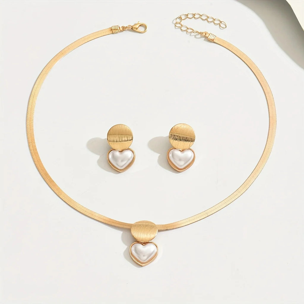 3PCS Elegant Golden Jewelry Set - Chic Necklace & Matching Earrings with Heart & Geometric Pendants, Ideal for Daily Wear