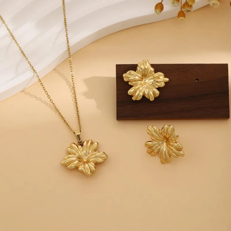 Fashion Alloy Jewellery Sets for Women Exquisite Irregular Luxury Creative Polygonal Geometry Flower Love Earrings Necklace Set