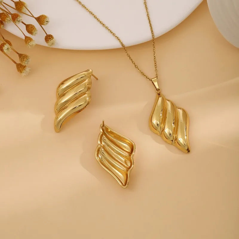 Fashion Alloy Jewellery Sets for Women Exquisite Irregular Luxury Creative Polygonal Geometry Flower Love Earrings Necklace Set