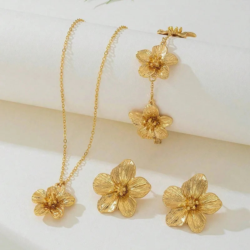 Elegant Five-Petal Flower Necklaces Bracelet Earrings Set For Women Vintage Simple Geometric Texture Floral Wedding Jewelry Gift