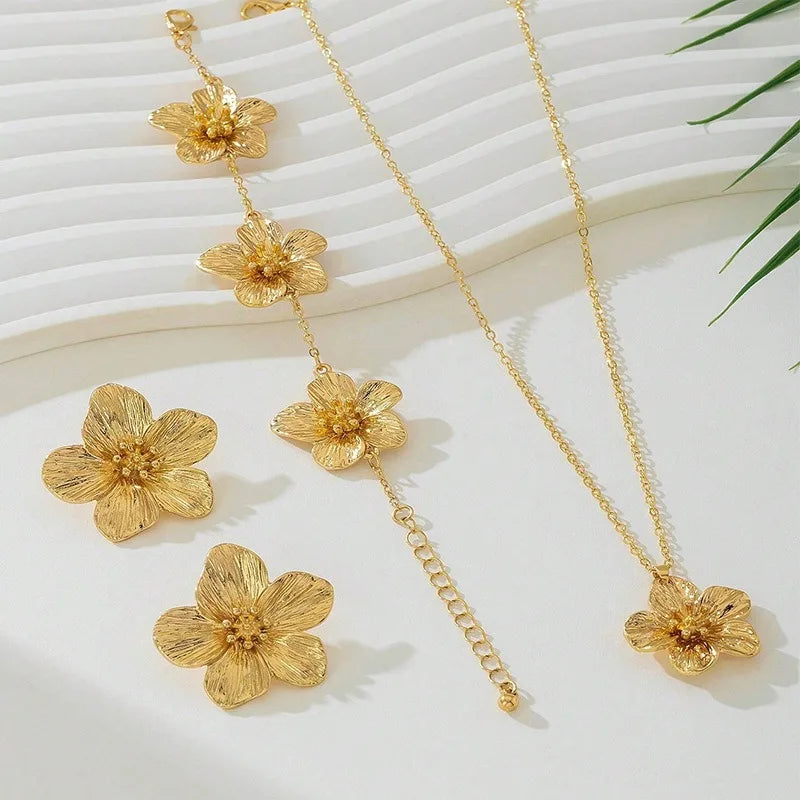 Elegant Five-Petal Flower Necklaces Bracelet Earrings Set For Women Vintage Simple Geometric Texture Floral Wedding Jewelry Gift