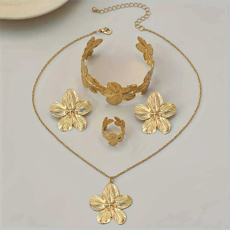 5pcs Elegant Golden-Tone Floral Jewelry Set - Vintage Style, Includes Necklace, Bracelet, Ring,and Earrings Ideal for Daily Wear