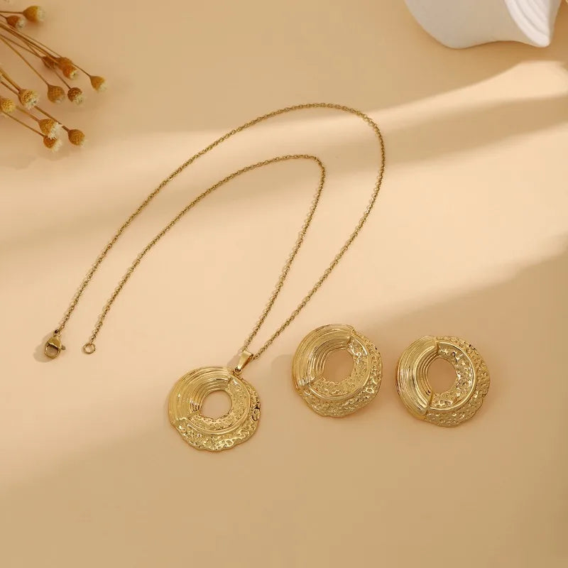 Fashion Alloy Jewellery Sets for Women Exquisite Irregular Luxury Creative Polygonal Geometry Flower Love Earrings Necklace Set